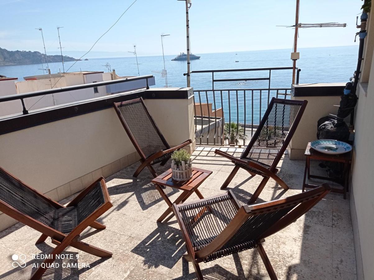 Lolita Holidays Giardini-Naxos Zewnętrze zdjęcie