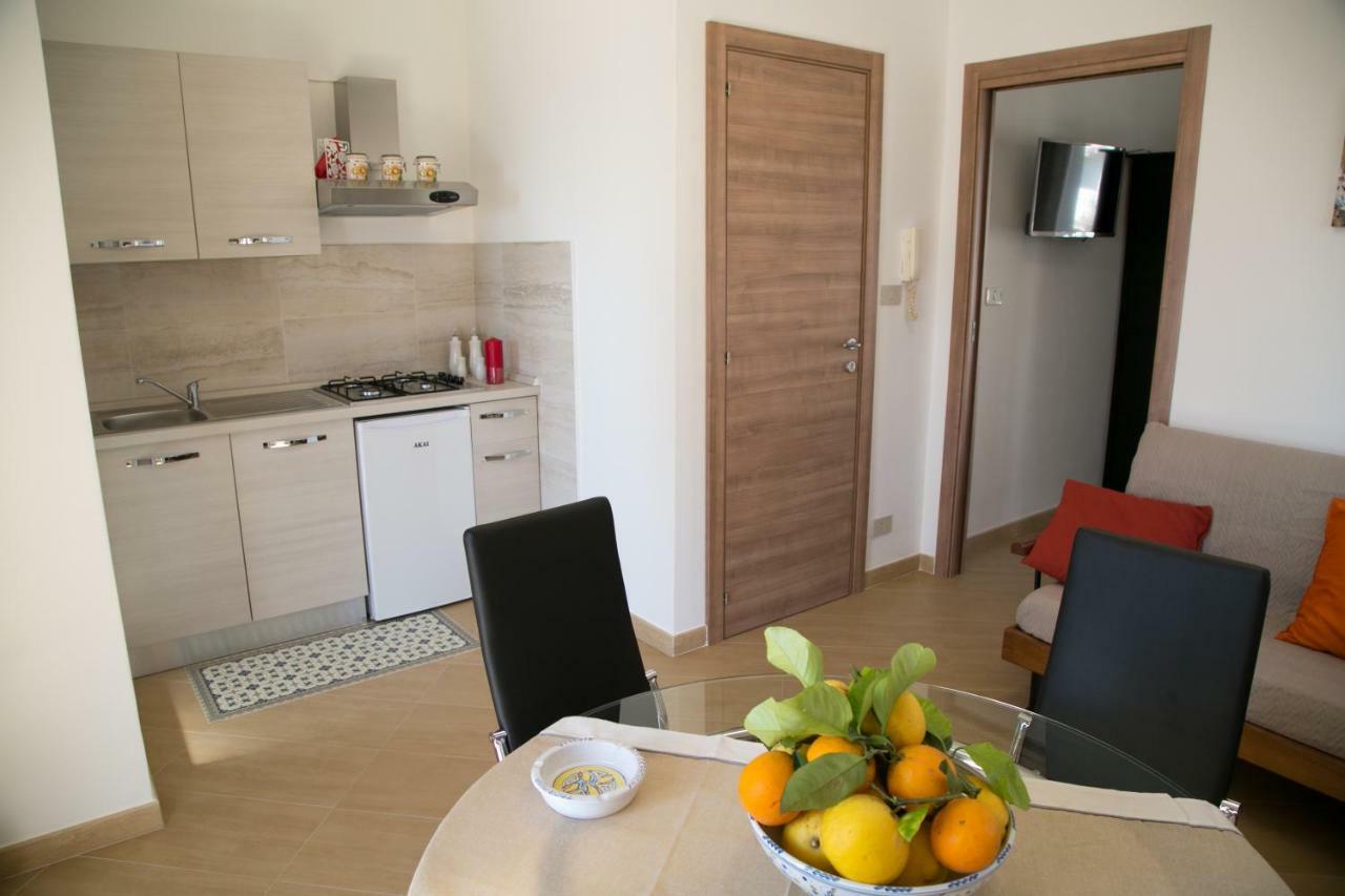Lolita Holidays Giardini-Naxos Zewnętrze zdjęcie