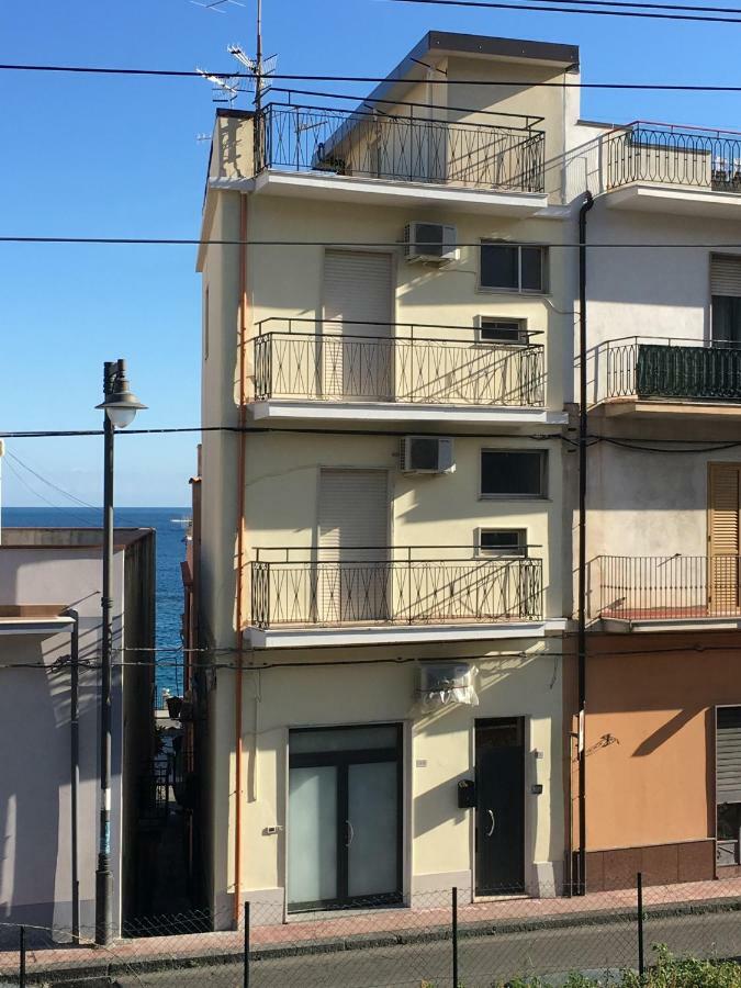 Lolita Holidays Giardini-Naxos Zewnętrze zdjęcie